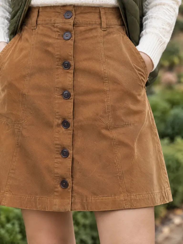 Lychgate Front-Button Skirt, detail