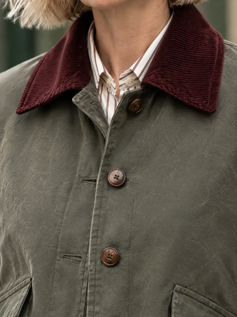 Fieldgate Contrast-Collar Jacket, detail
