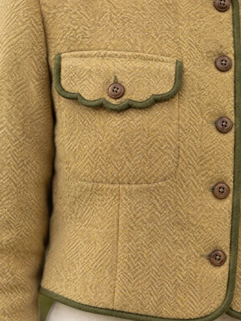 Orchard Scallop-Pocket Jacket, detail